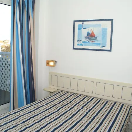 With A View On The Pool Or Near Boyard * 富拉
